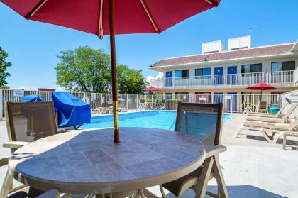Motel 6-Pueblo CO - I-25 - image 11