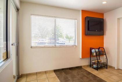 Motel 6-Pueblo CO - I-25 - image 15