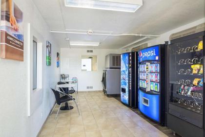 Motel 6-Pueblo CO - I-25 - image 5