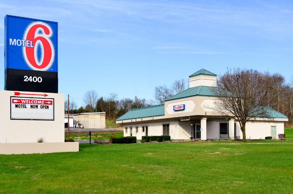 Motel 6-Pulaski TN - main image