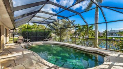 Beautiful 5 Star Villa with Private Pool on the Prestigious Charlotte Harbor Charlotte County Villa 1002