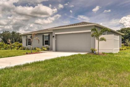 Sunny Abode Less than 1 mi to Peace River Preserve Punta Gorda