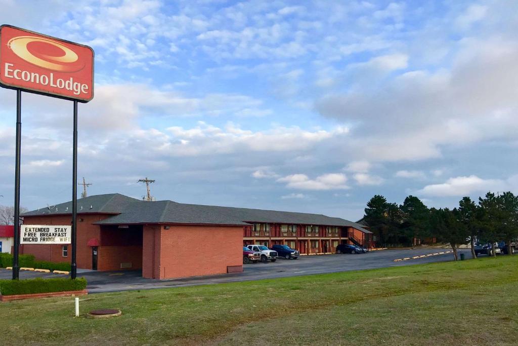 Econo Lodge Purcell - main image