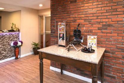 AMERICAS BEST VALUE INN PUTNAM - image 14