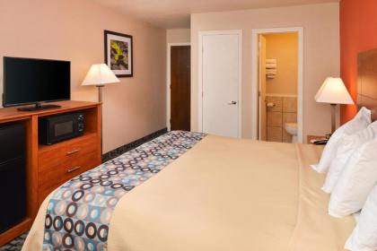 AMERICAS BEST VALUE INN PUTNAM - image 6