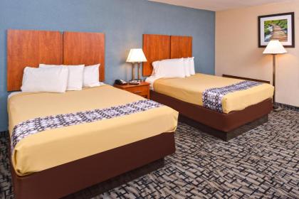 AMERICAS BEST VALUE INN PUTNAM - image 9