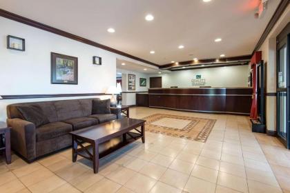 Quality Inn & Suites Quakertown-Allentown - image 10
