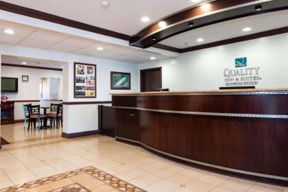 Quality Inn & Suites Quakertown-Allentown - image 9