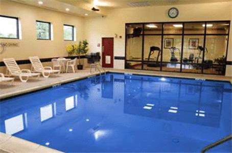 Hampton Inn Quakertown - image 5