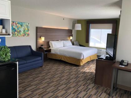 Holiday Inn Express and Suites - Quakertown an IHG Hotel - image 7