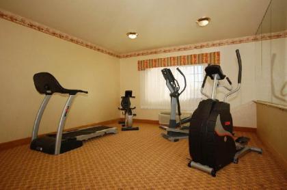 SureStay Plus Hotel by Best Western Quanah - image 14