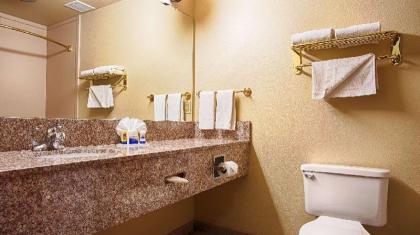 SureStay Plus Hotel by Best Western Quanah - image 5