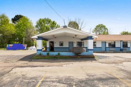 OYO Hotel Atlanta TX Hwy 59