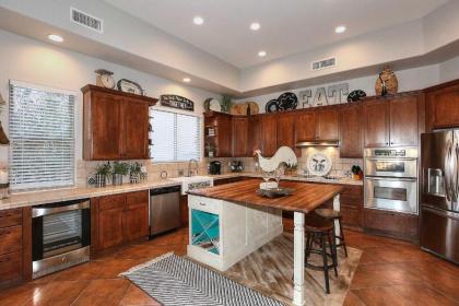 Adobe Arizona Home with Amazing 360 Mountain Views! - image 9