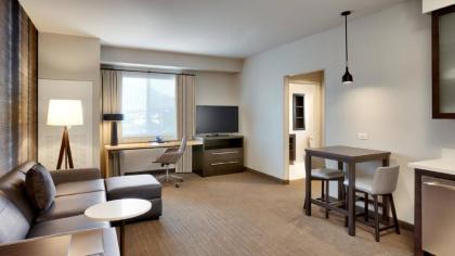 Residence Inn by Marriott New York JFK Airport - image 5