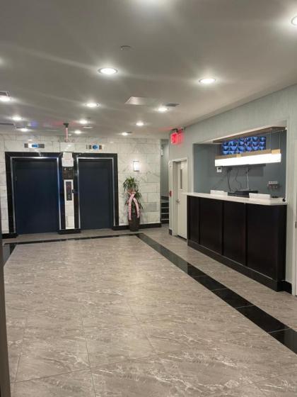 Magna Hotel JFK AirTrain - image 14