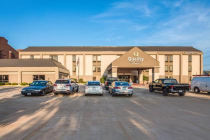 Quality Inn & Suites Quincy - Downtown - image 2