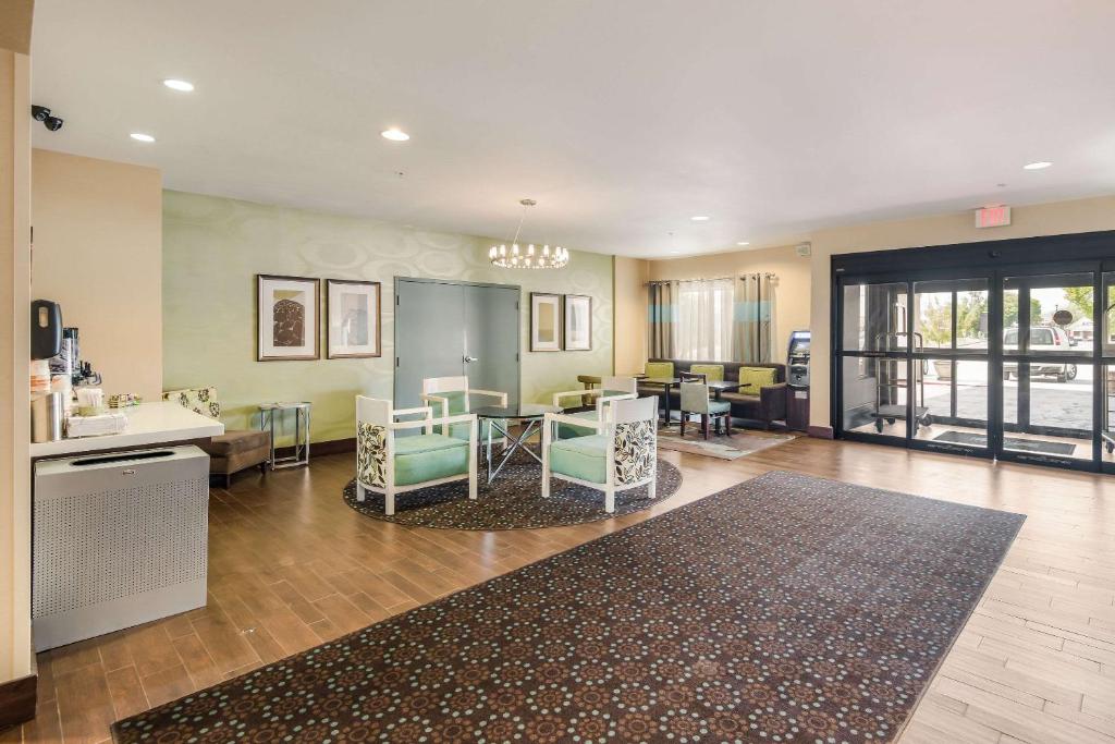Quality Inn & Suites Quincy - Downtown - image 5