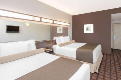 Microtel Inn & Suites By Wyndham Quincy - image 13