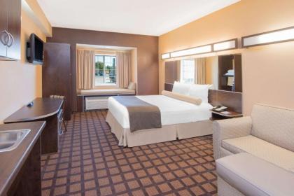 Microtel Inn & Suites By Wyndham Quincy - image 3