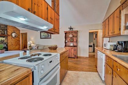 Family Cabin Near Hiking with On-Site Pond Deck - image 11