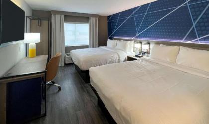 Super 8 by Wyndham Racine