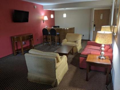 Ramada by Wyndham Raleigh - image 23