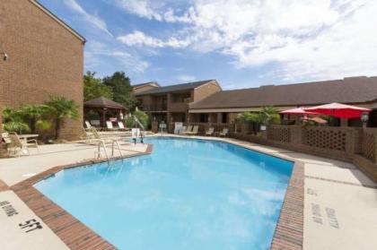 Ramada by Wyndham Raleigh - image 26