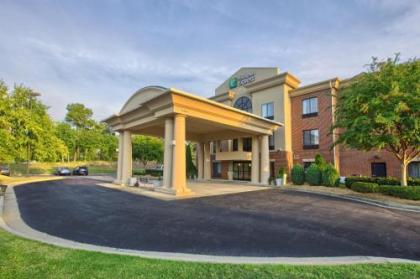 Holiday Inn Express Hotel & Suites Raleigh North - Wake Forest an IHG Hotel - image 2
