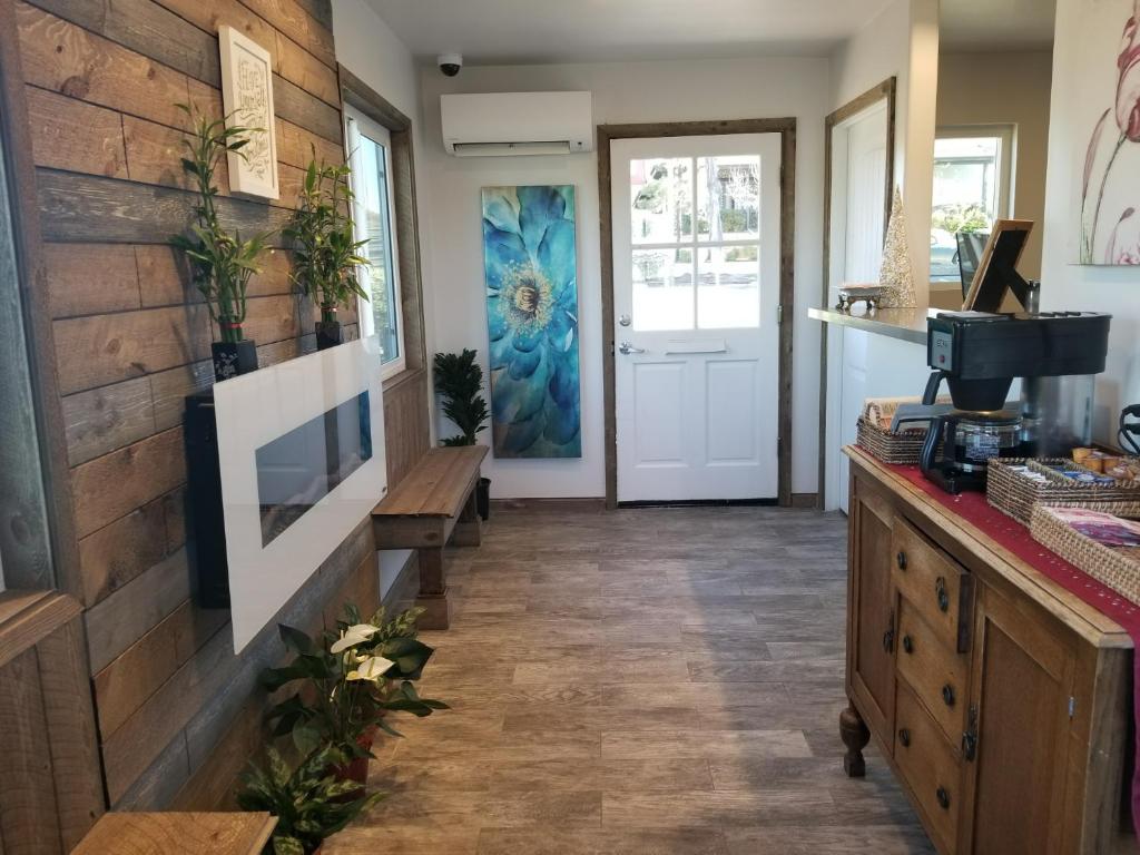 Ramona Valley Inn - image 2