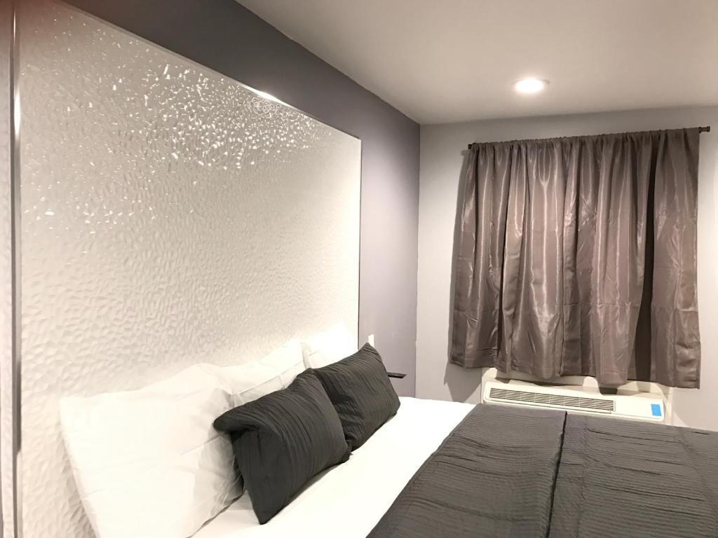 Ramsey Inn & Suites - image 2