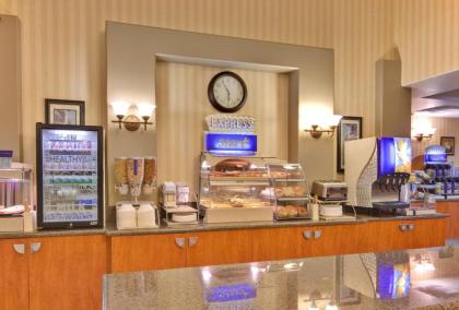 Holiday Inn Express Hotel & Suites Ontario Airport-Mills Mall an IHG Hotel - image 7