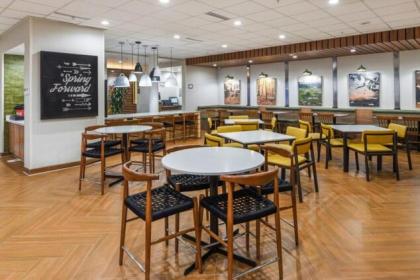 Fairfield Inn & Suites Ontario Rancho Cucamonga - image 15