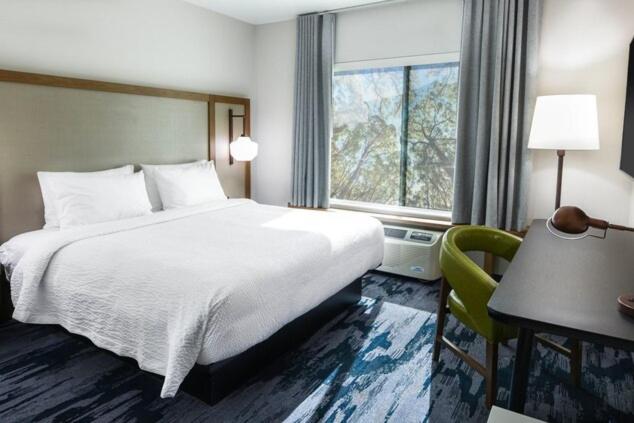 Fairfield Inn & Suites Ontario Rancho Cucamonga - image 6