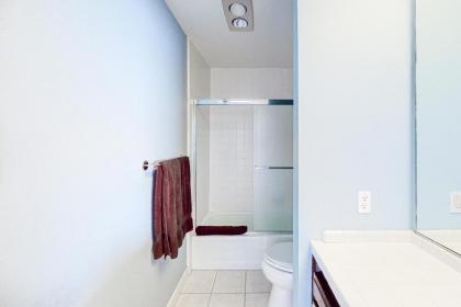 Vista Views Condo - image 18