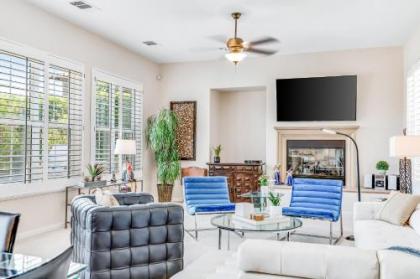 Luxury on the Lake Rancho Mirage - image 2