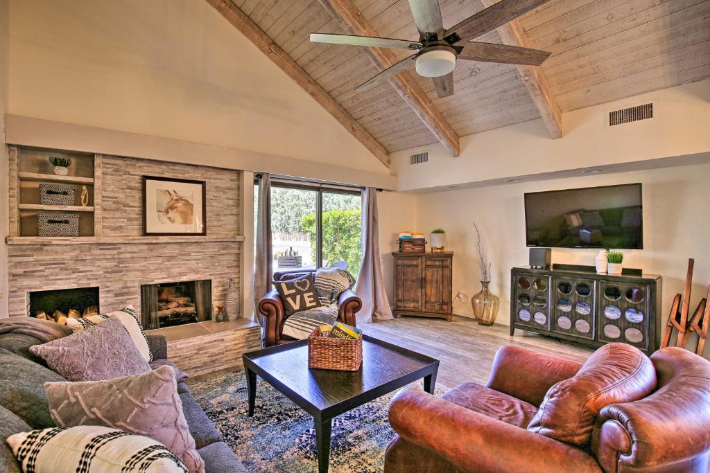 Hacienda Enjoy Serene Views and Resort Living! - main image