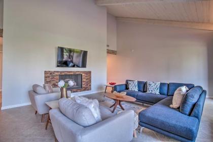 Quiet Country Club Condo with Golf Course Views - image 3