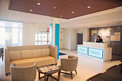 Holiday Inn Express & Suites - Rantoul an IHG Hotel - image 12