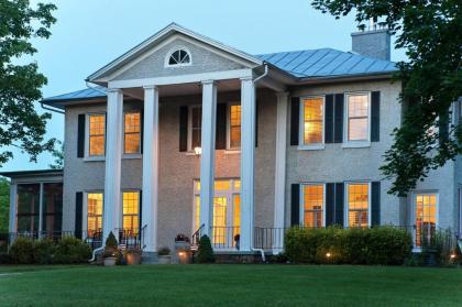 Steeles Tavern Manor - image 1