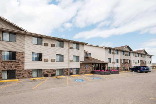 Serena Inn & Suites of Rapid City - main image