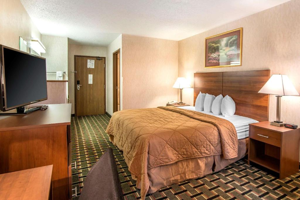 Quality Inn Raton - image 5