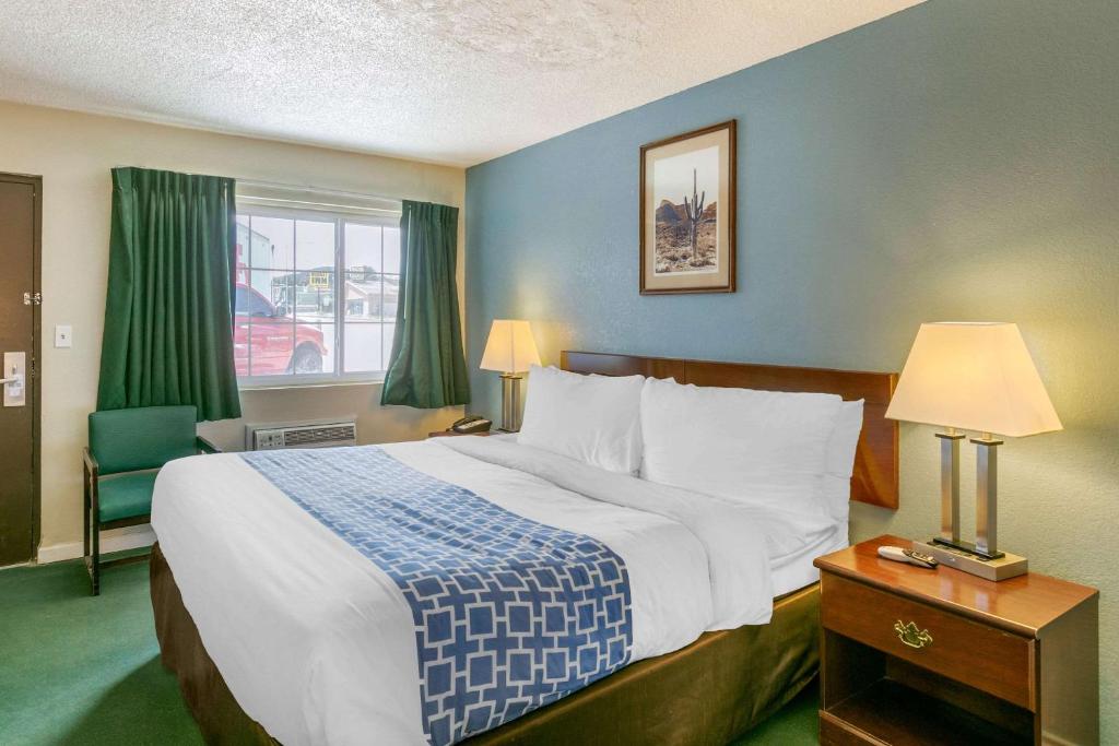 Rodeway Inn Rawlins - image 6