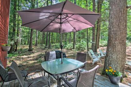 Quiet and Remote Waterfront Cottage on Panther Pond Raymond Maine