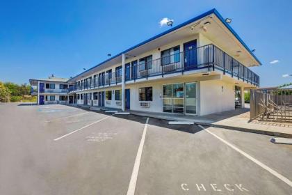 Motel 6-Red Bluff CA - image 11