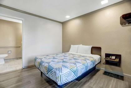 Motel 6-Red Bluff CA - image 4
