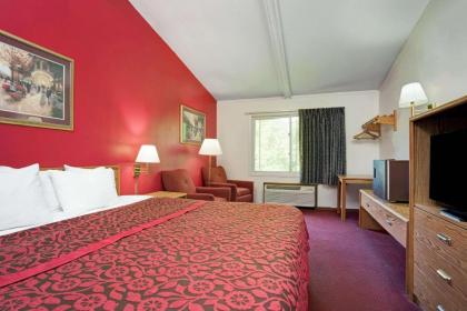 Days Inn by Wyndham Red Wing - image 11