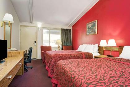 Days Inn by Wyndham Red Wing - image 4