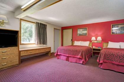 Days Inn by Wyndham Red Wing - image 6
