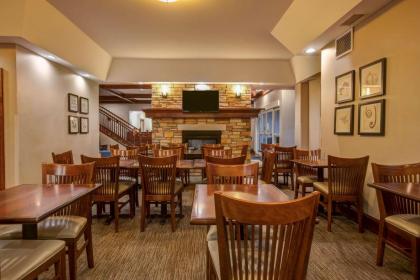 Country Inn & Suites by Radisson Red Wing MN - image 10